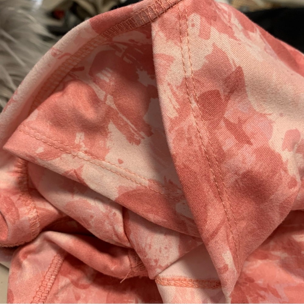 Pink Patterned Leggings - Picture 5 of 12